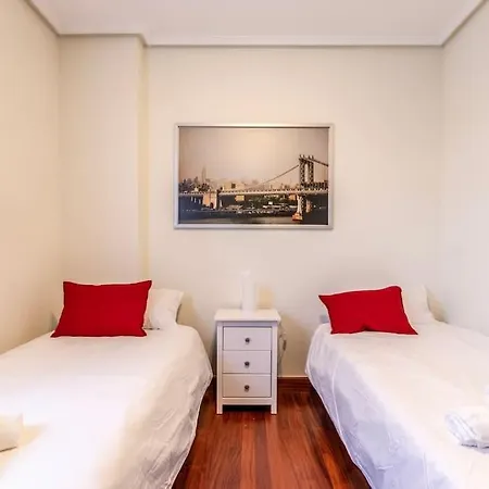 Espectacular Apto Con Terraza En *