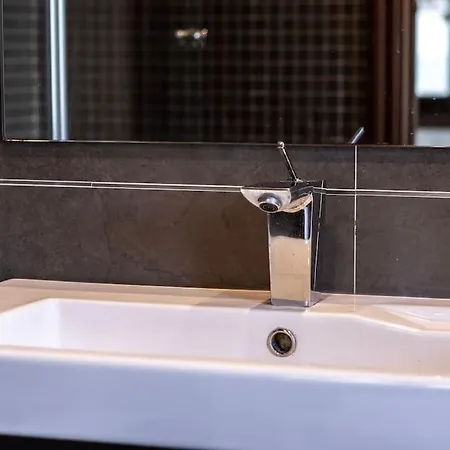 Espectacular Apto Con Terraza En *